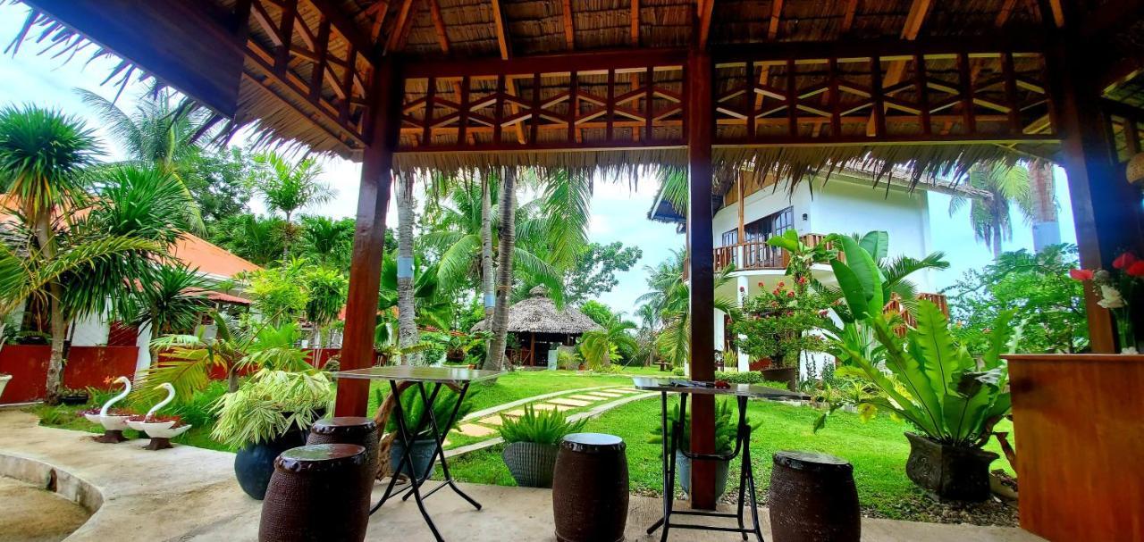 Palmera Palma Garden Level Moalboal Exterior foto